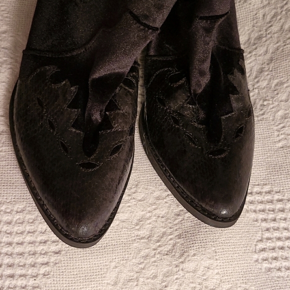 Ankle Boots - Picture 2 of 2